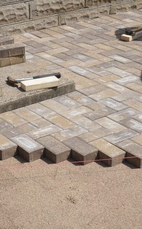 Doing-It-Right_-How-To-Lay-a-Level-Brick-Paver-Patio
